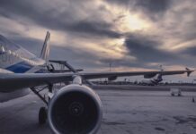 Derfor bør du tegne en rejseforsikring Gråt fly i lufthavn