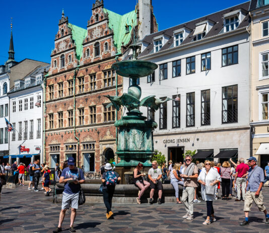 Storkespringvandet i København – en god historie storkespringvandet